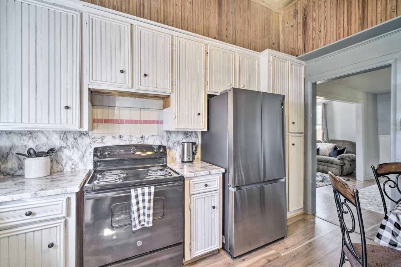 Cozy Livingston House With Fenced Yard And Patio!ヴィラ エクステリア 写真