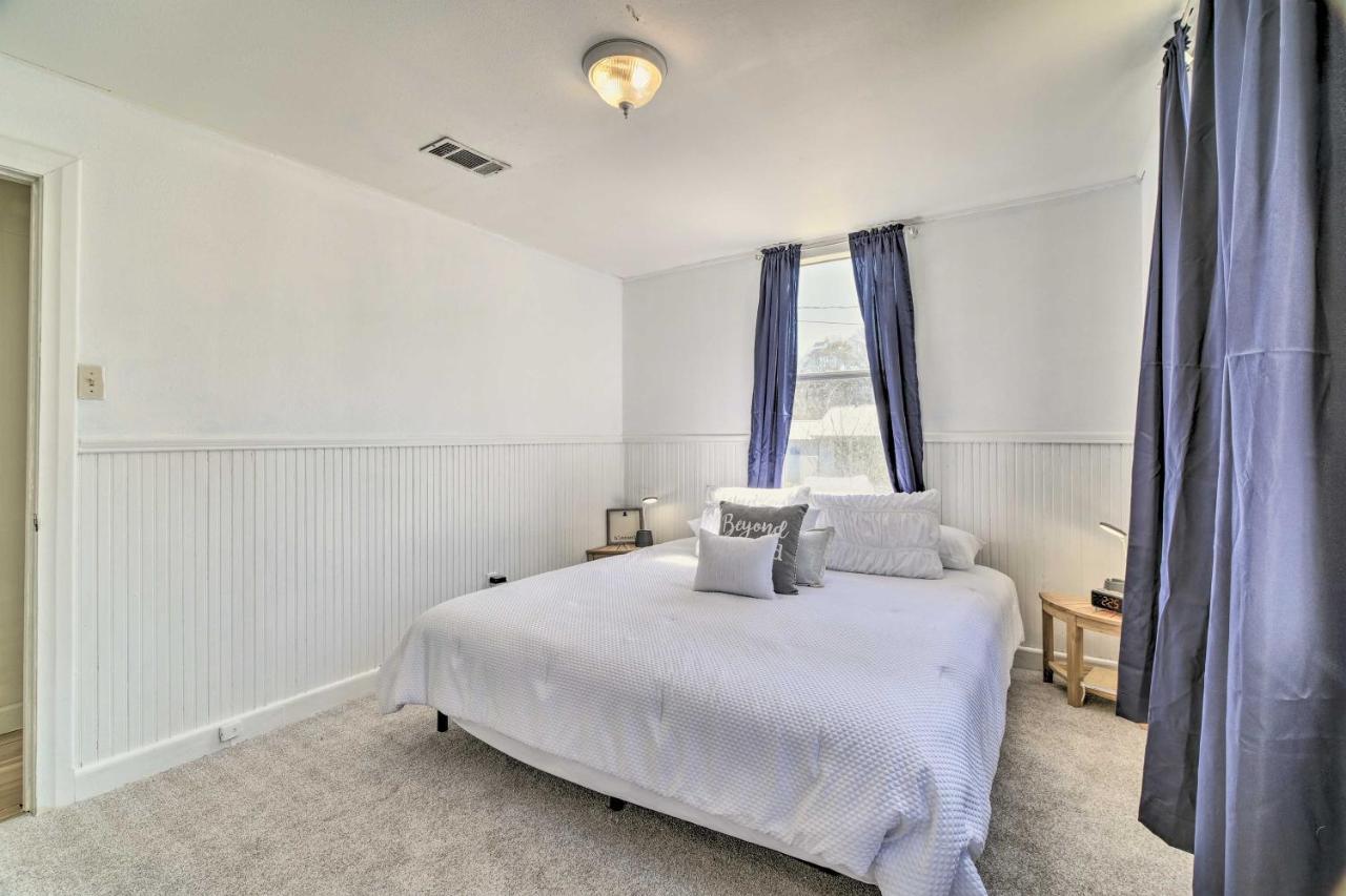 Cozy Livingston House With Fenced Yard And Patio!ヴィラ エクステリア 写真