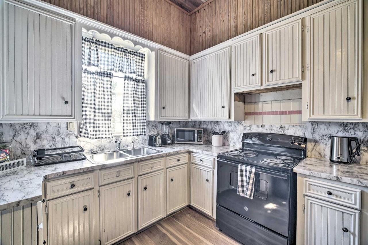 Cozy Livingston House With Fenced Yard And Patio!ヴィラ エクステリア 写真